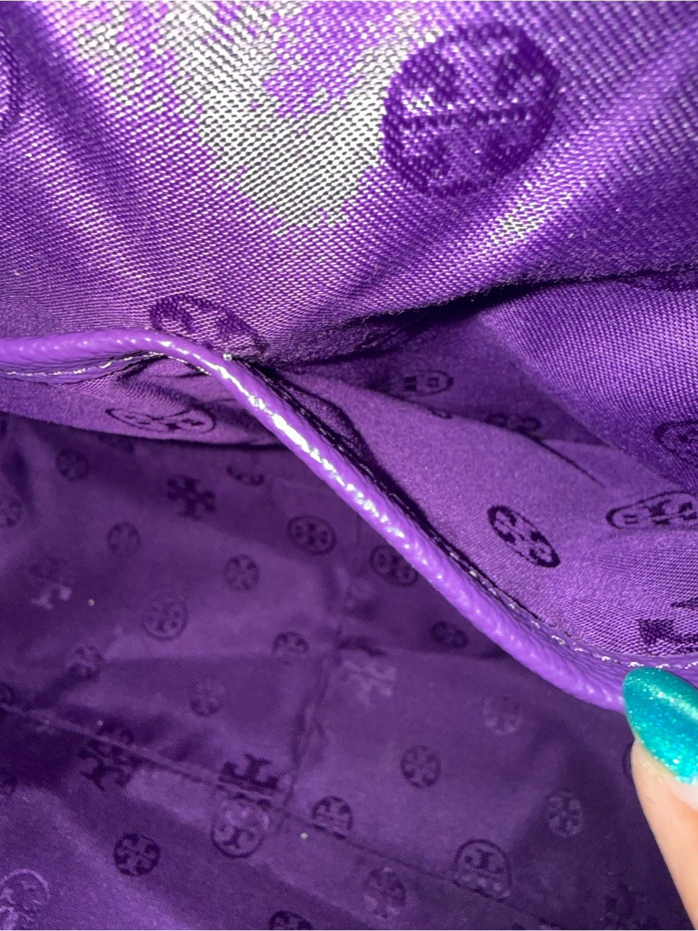 Tory Burch Violet Leather Tote with Gold Hardware - Picture 8 of 13